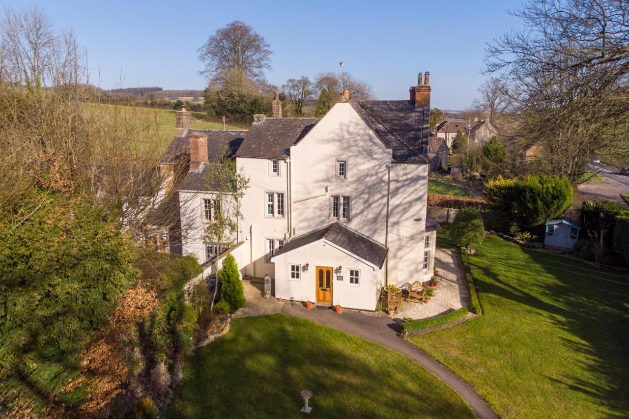 The Old Rectory Chicklade Bed & Breakfast Exterior photo